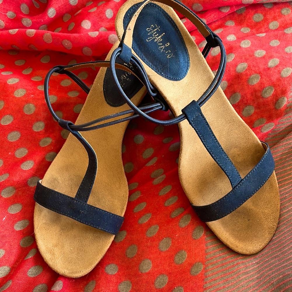 NAVY BLUE sandals